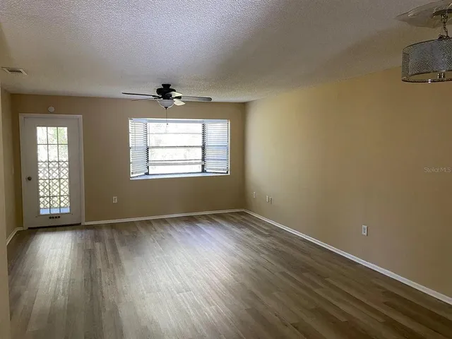 $1,595 | 12065 Proctor Loop, Unit 7, New Port Richey, FL 34654