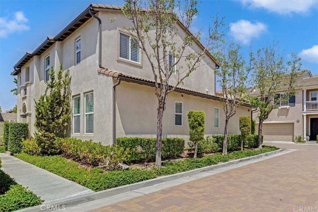 8209 East Loftwood Ln