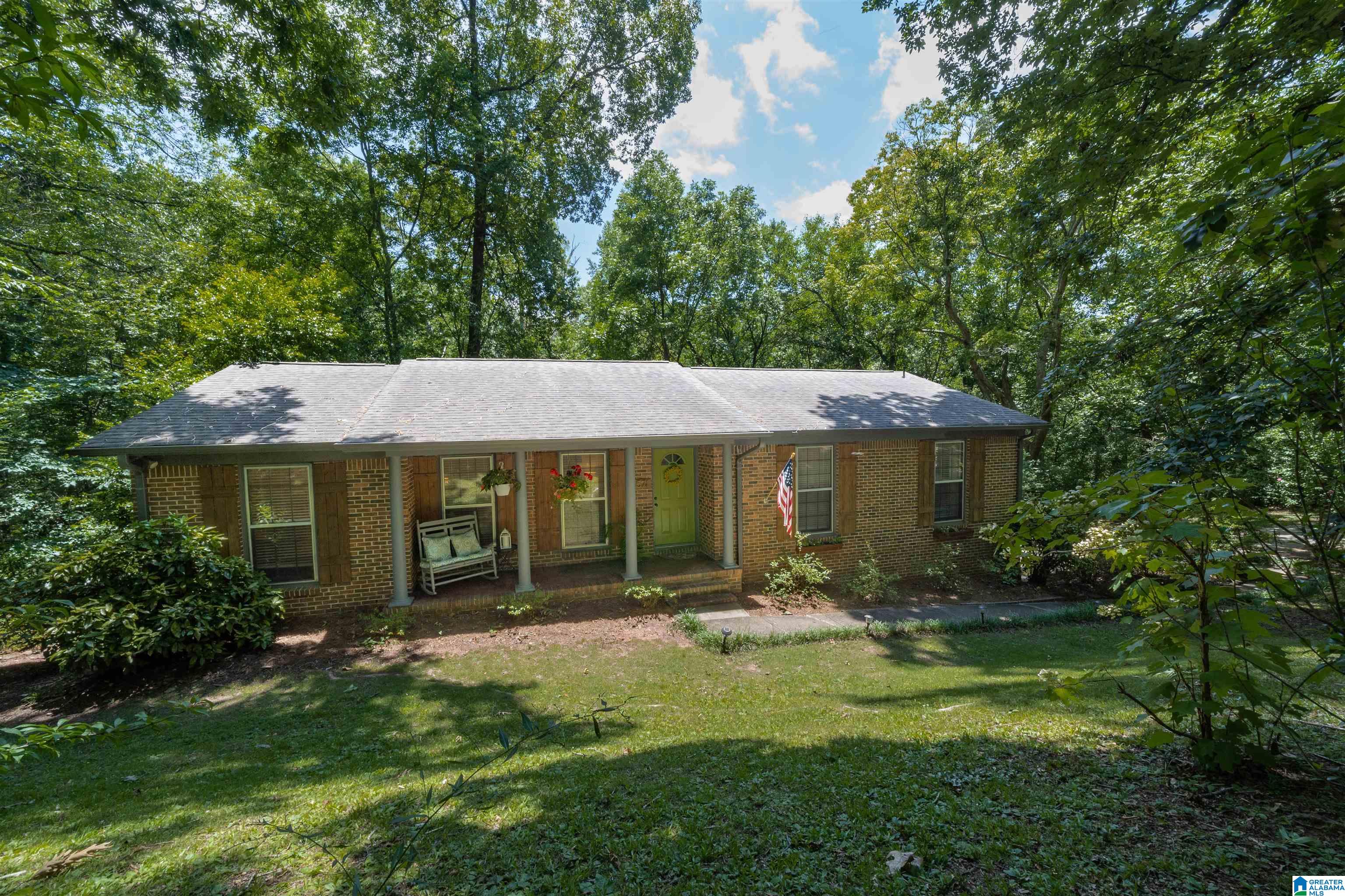 571 Rutherford Circle Birmingham, AL 35206 - Photo 2 of 42