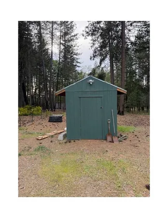 a picture of a outdoor space