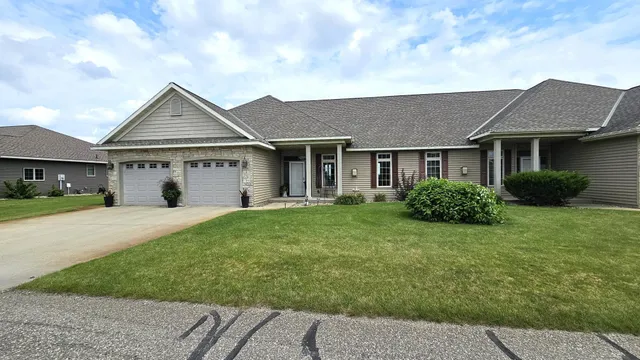 $362,000 | 39324 Wild Rose Court, Sauk Centre, MN 56378