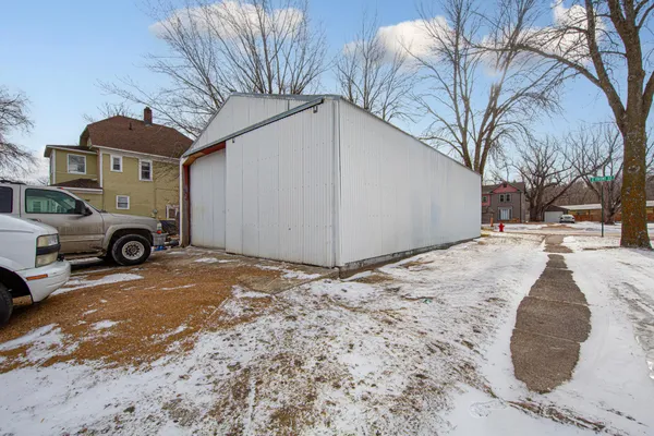 $129,900 | 215 Front Street East, Redwood Falls, MN 56283