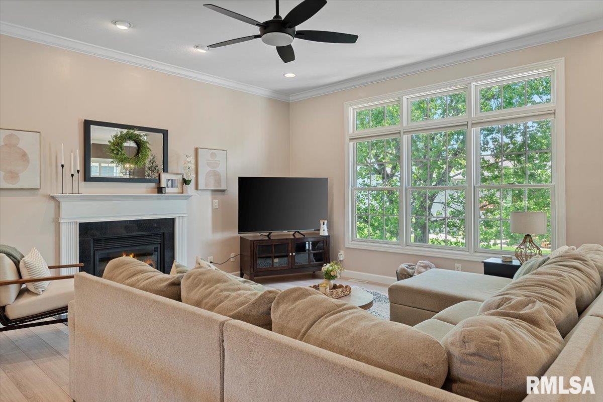 1629 Hoechester Road Springfield, IL 62712 - Photo 12 of 56