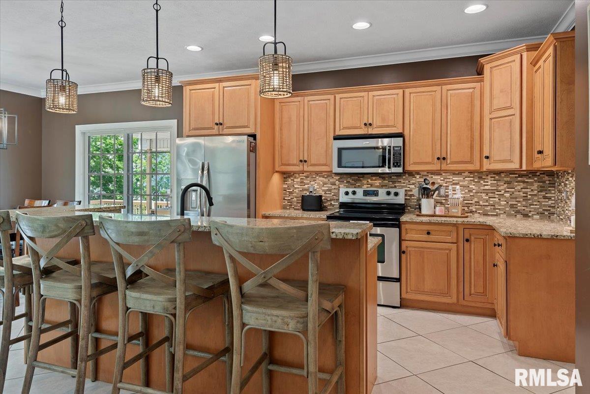 1629 Hoechester Road Springfield, IL 62712 - Photo 13 of 56