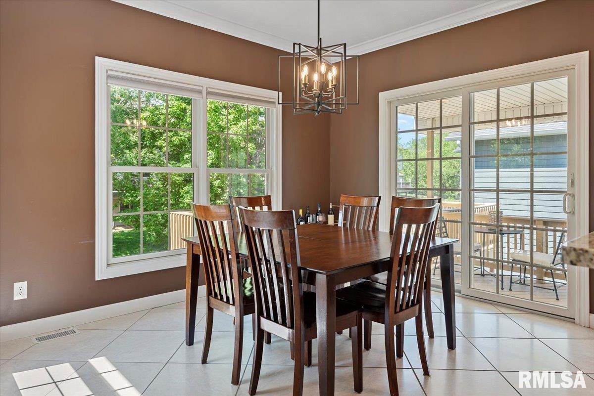 1629 Hoechester Road Springfield, IL 62712 - Photo 17 of 56