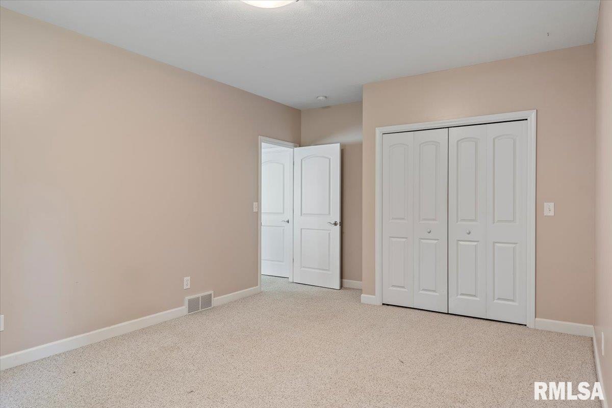 1629 Hoechester Road Springfield, IL 62712 - Photo 39 of 56