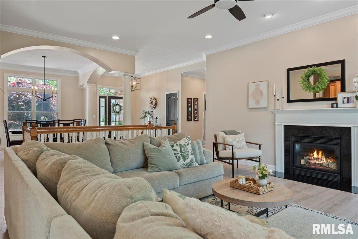 1629 Hoechester Road Springfield, IL 62712 - Photo 10 of 56