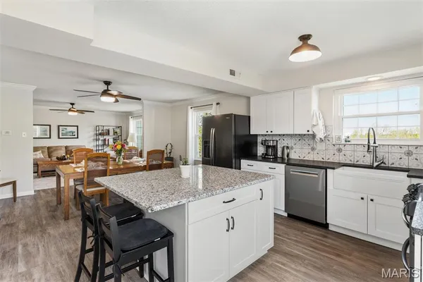 $315,000 | 15049 Claymoor Court, Unit 17, Chesterfield, MO 63017