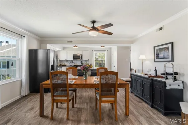 $315,000 | 15049 Claymoor Court, Unit 17, Chesterfield, MO 63017