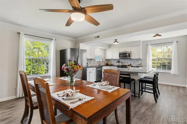 $315,000 | 15049 Claymoor Court, Unit 17, Chesterfield, MO 63017