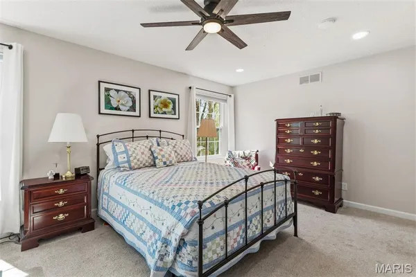 $315,000 | 15049 Claymoor Court, Unit 17, Chesterfield, MO 63017