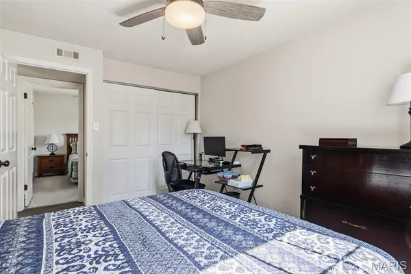 $315,000 | 15049 Claymoor Court, Unit 17, Chesterfield, MO 63017