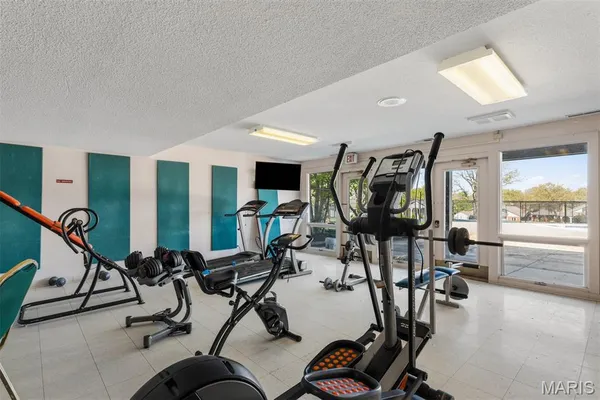 $315,000 | 15049 Claymoor Court, Unit 17, Chesterfield, MO 63017