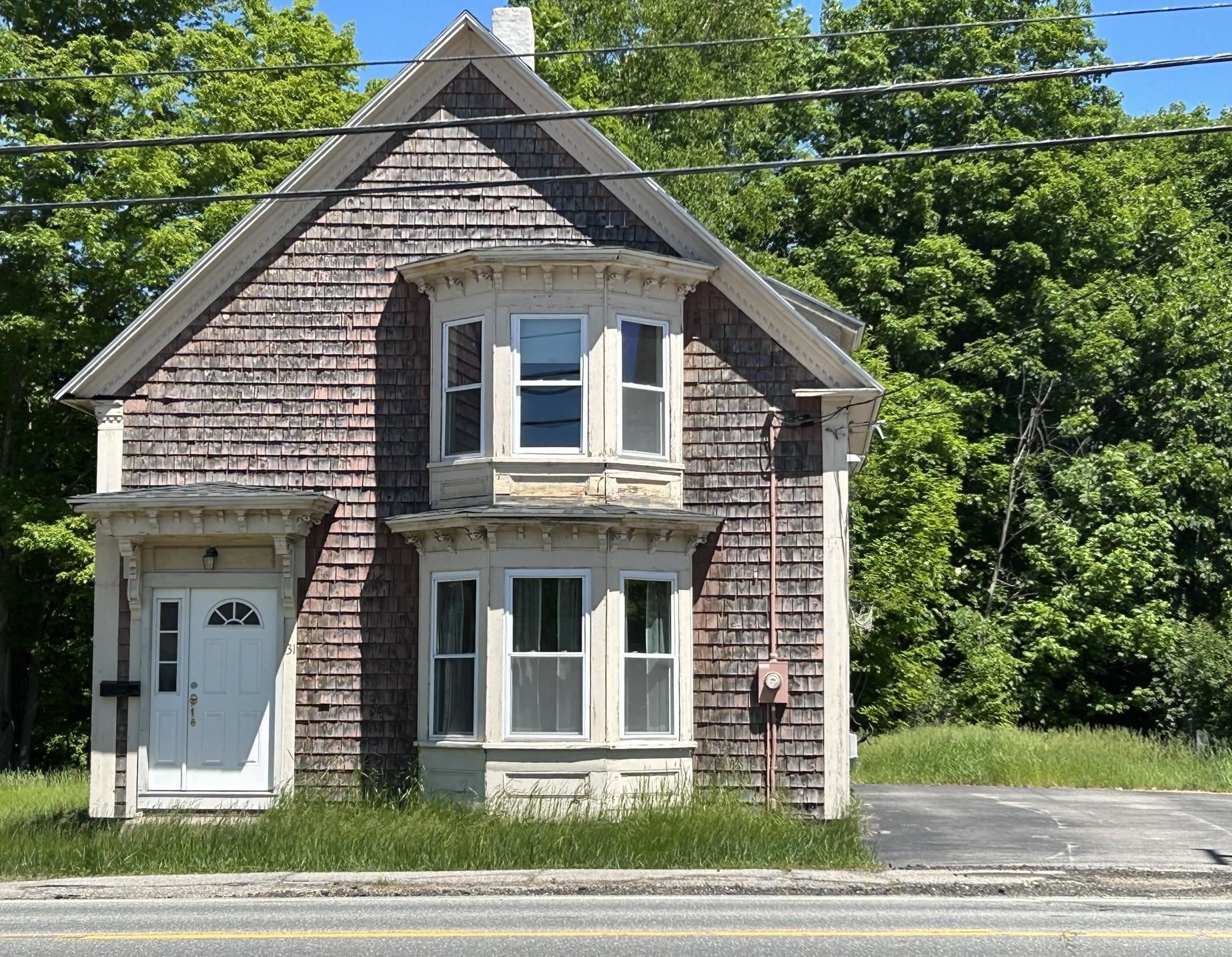 31 Glen Road Gorham, NH 03581 - Photo 1 of 43