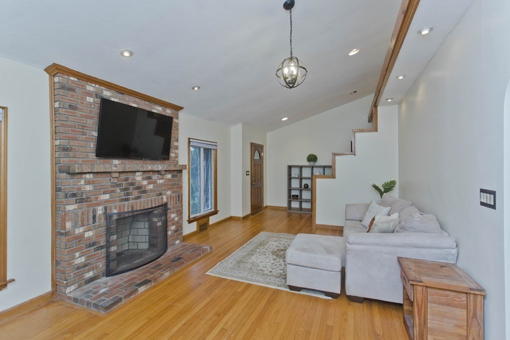 3092 Boston Road Wilbraham, MA 01095 - Photo 6 of 42