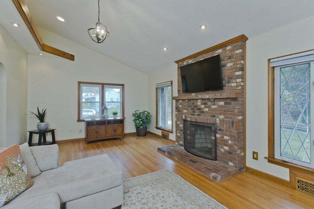 3092 Boston Road Wilbraham, MA 01095 - Photo 9 of 42