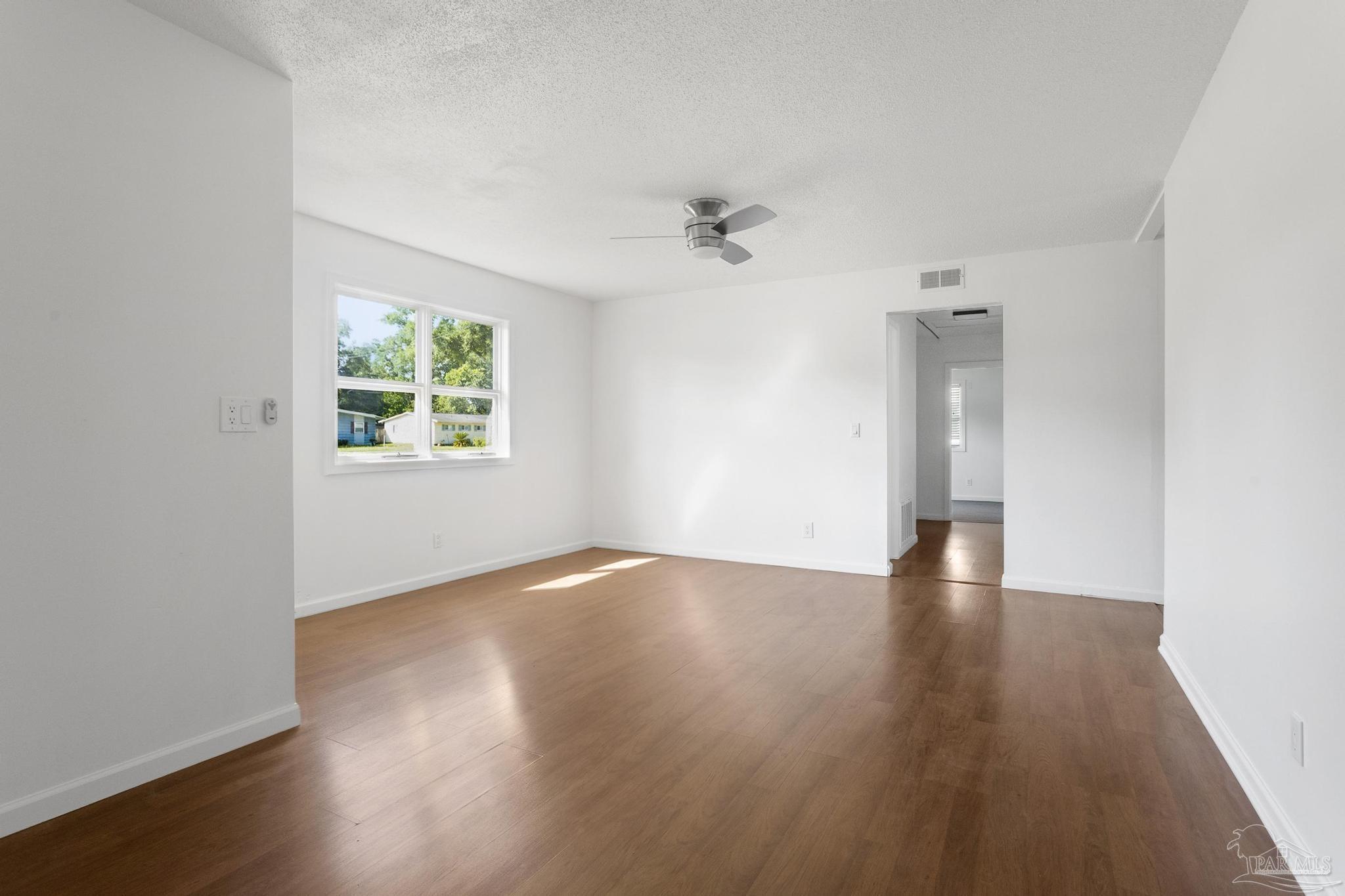 3246 Creighton Road Pensacola, FL 32504 - Photo 4 of 34 Gallery Image 4