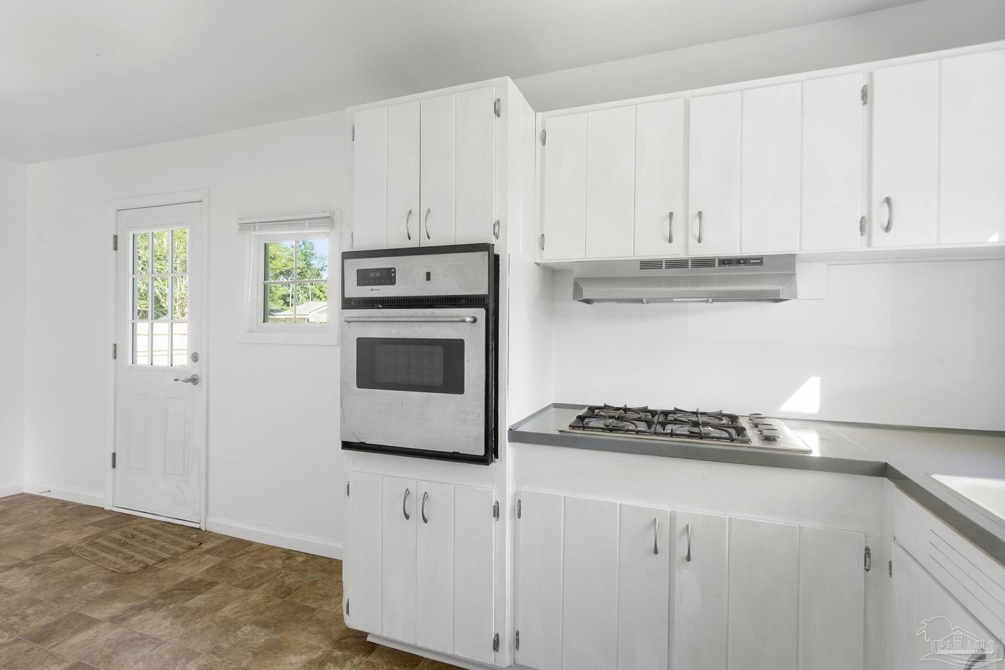 3246 Creighton Road Pensacola, FL 32504 - Photo 10 of 34 Gallery Image 10