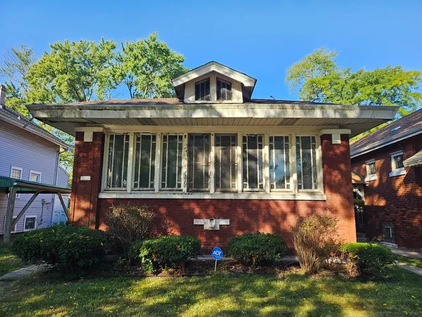 $129,000 | 8028 South Bennett Avenue, Chicago, IL 60617