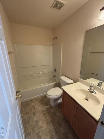 $419,000 | 113 Scenic Pass Drive, St. Peters, MO 63376