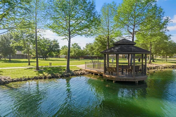 $515,000 | 15922 Clipper Pointe Drive, Cypress, TX 77429
