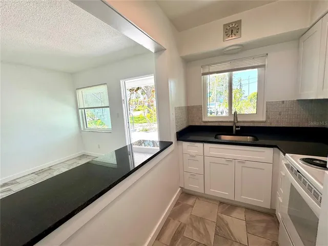 $1,495 | 11225 1st Street East, Treasure Island, FL 33706