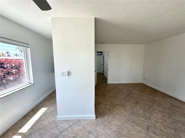 $1,495 | 11225 1st Street East, Treasure Island, FL 33706