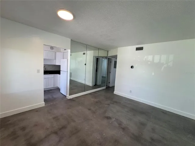 $1,495 | 11225 1st Street East, Treasure Island, FL 33706