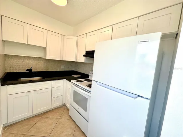 $1,495 | 11225 1st Street East, Treasure Island, FL 33706