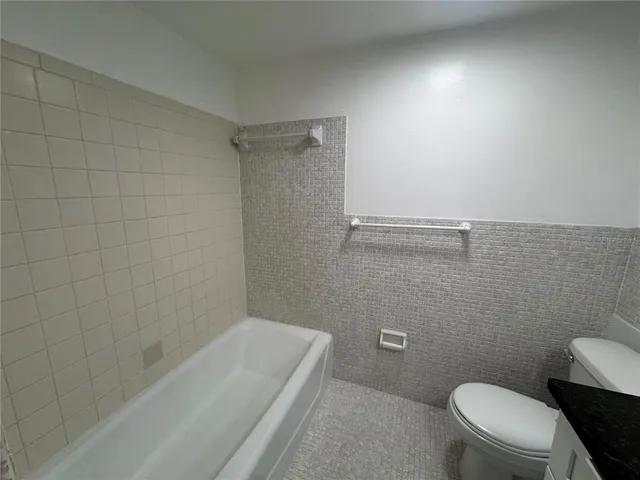 $1,495 | 11225 1st Street East, Treasure Island, FL 33706