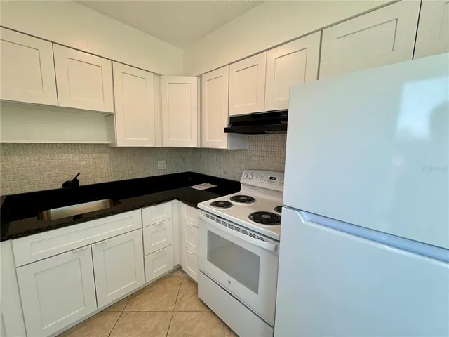 $1,495 | 11225 1st Street East, Treasure Island, FL 33706