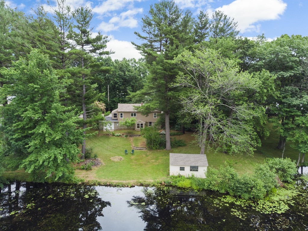 17 Shore Road Gardner, MA 01440 - Photo 1 of 42 Gallery Image 1