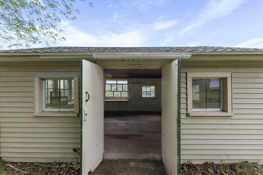 17 Shore Road Gardner, MA 01440 - Photo 31 of 42 Gallery Image 31