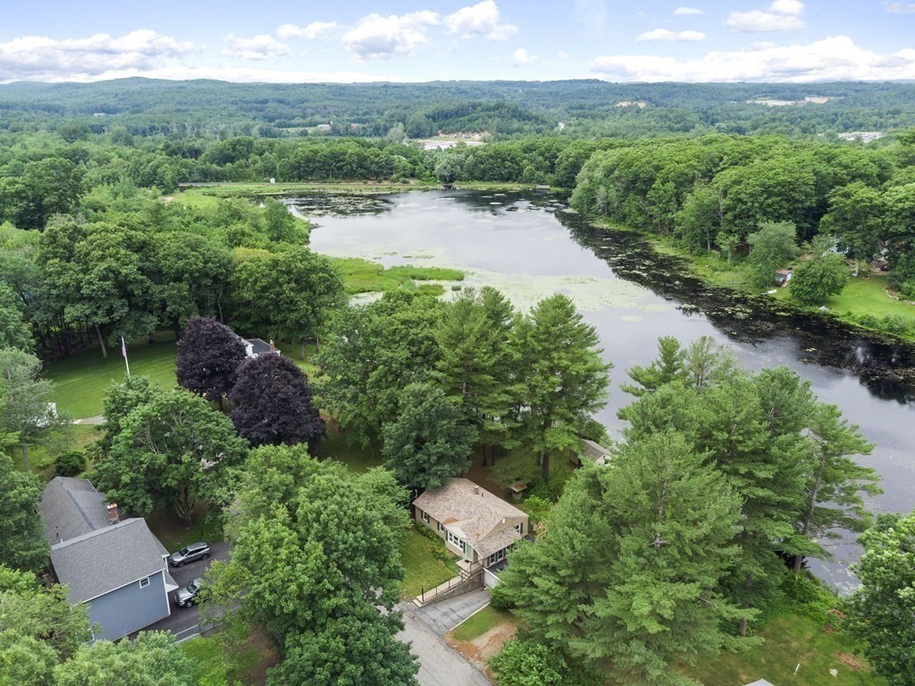 17 Shore Road Gardner, MA 01440 - Photo 4 of 42 Gallery Image 4