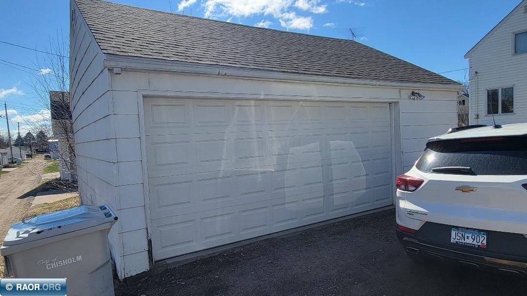 324 8th Street Southwest Chisholm, MN 55719 - Photo 3 of 16