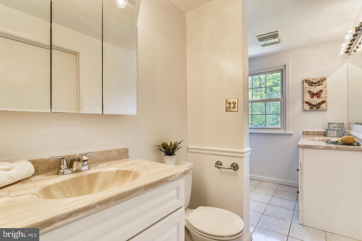 15428 Wembrough Street Silver Spring, MD 20905 - Photo 20 of 36 2nd level Bathroom View