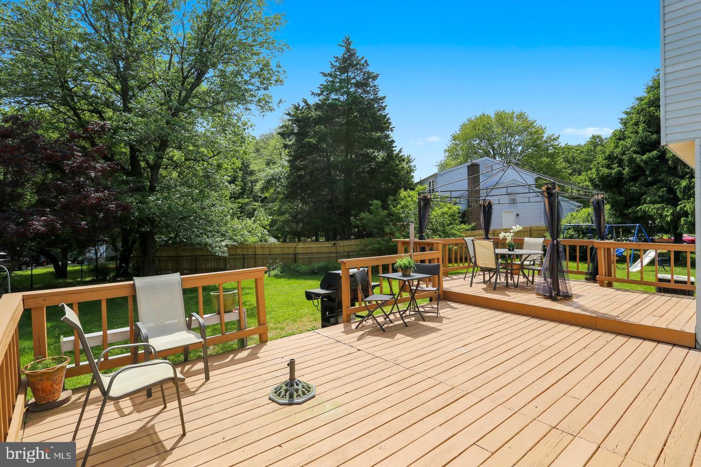 15428 Wembrough Street Silver Spring, MD 20905 - Photo 29 of 36 Deck