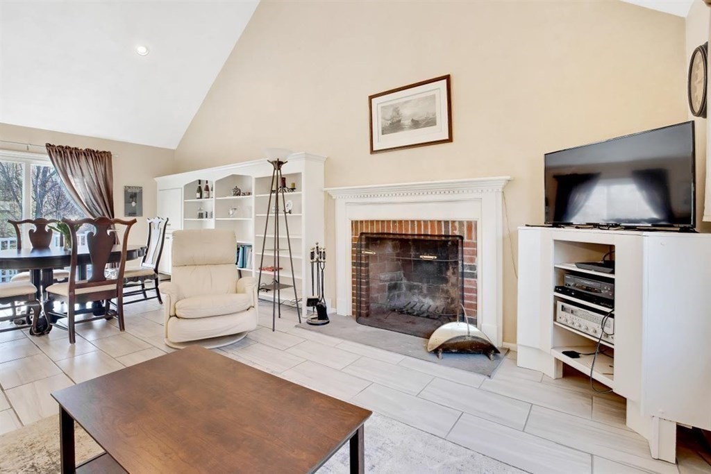 15 Old Rubbly Road Beverly, MA 01915 - Photo 8 of 33 Gallery Image 8