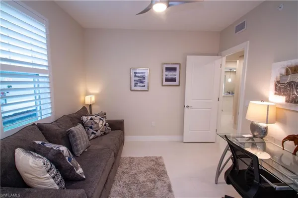 $2,500 | 262 Indies Drive East, Unit 101, Naples, FL 34114
