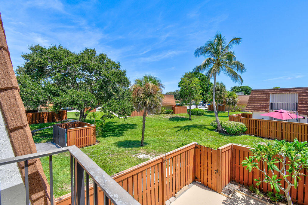 3900 County Line Road, Unit 22A Tequesta, FL 33469 - Photo 36 of 50 3900CountyLineRd#22A_42