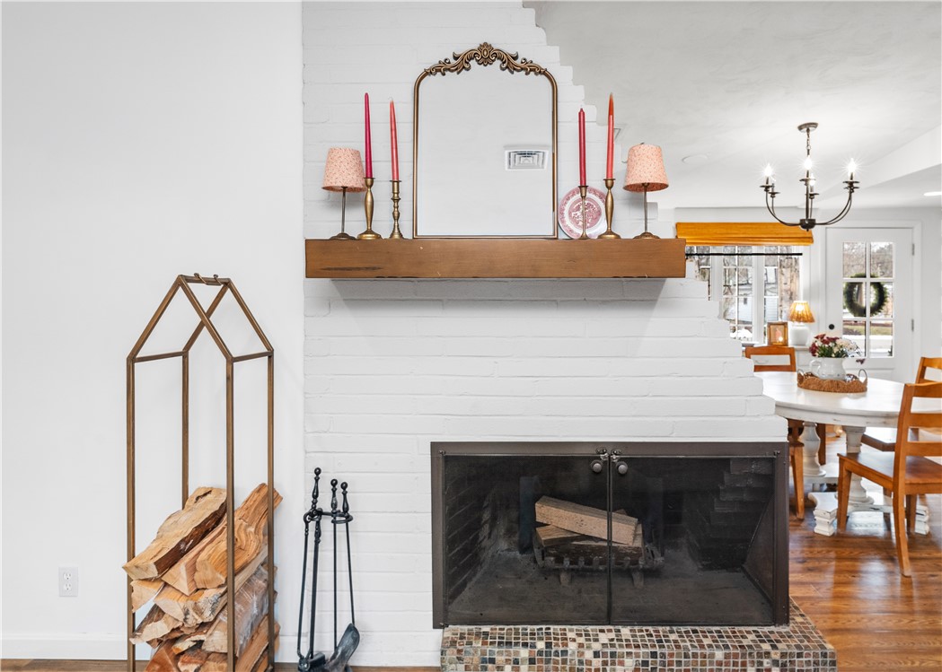 15 Shadbush Road Warwick, RI 02888 - Photo 11 of 38