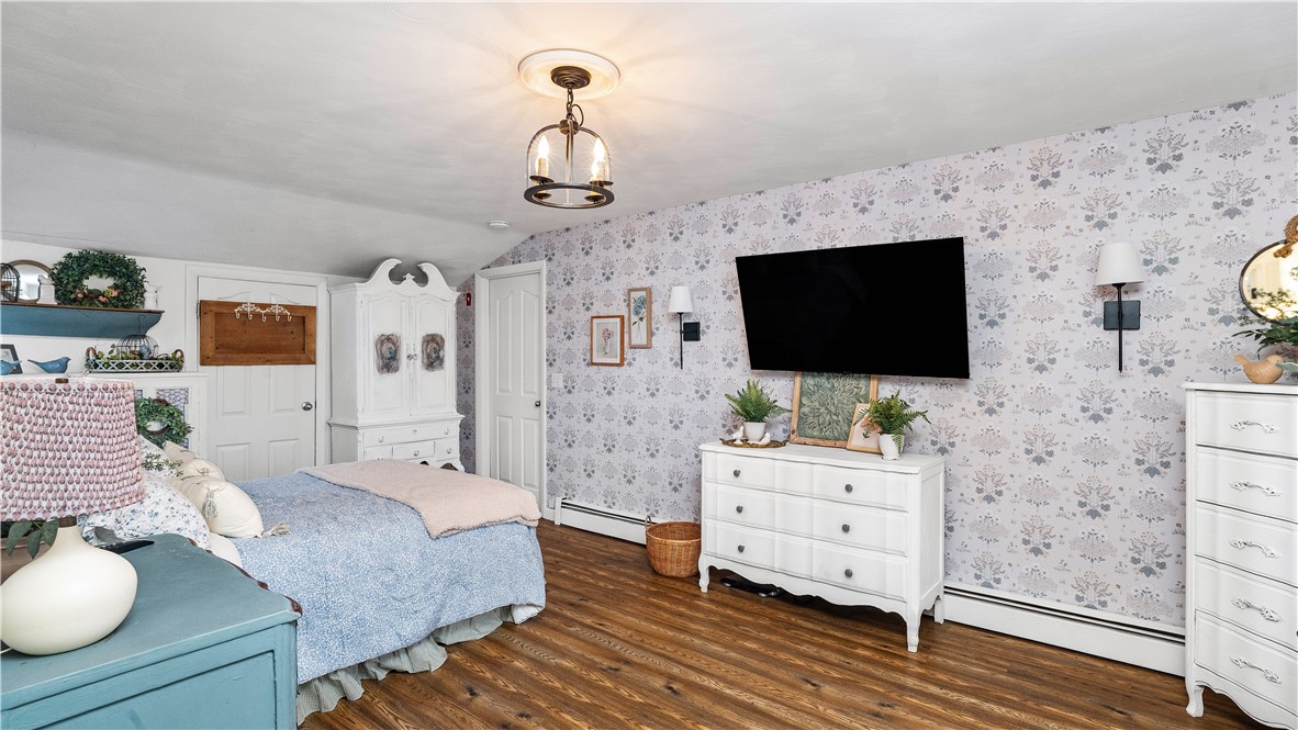 15 Shadbush Road Warwick, RI 02888 - Photo 12 of 38