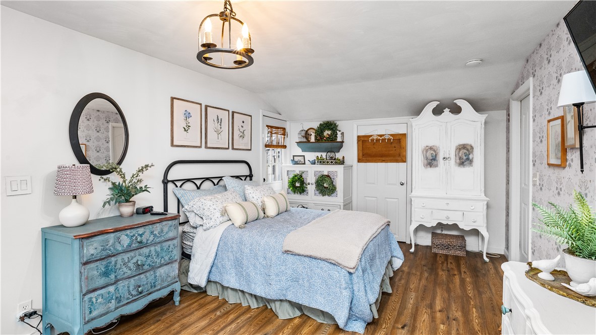 15 Shadbush Road Warwick, RI 02888 - Photo 13 of 38