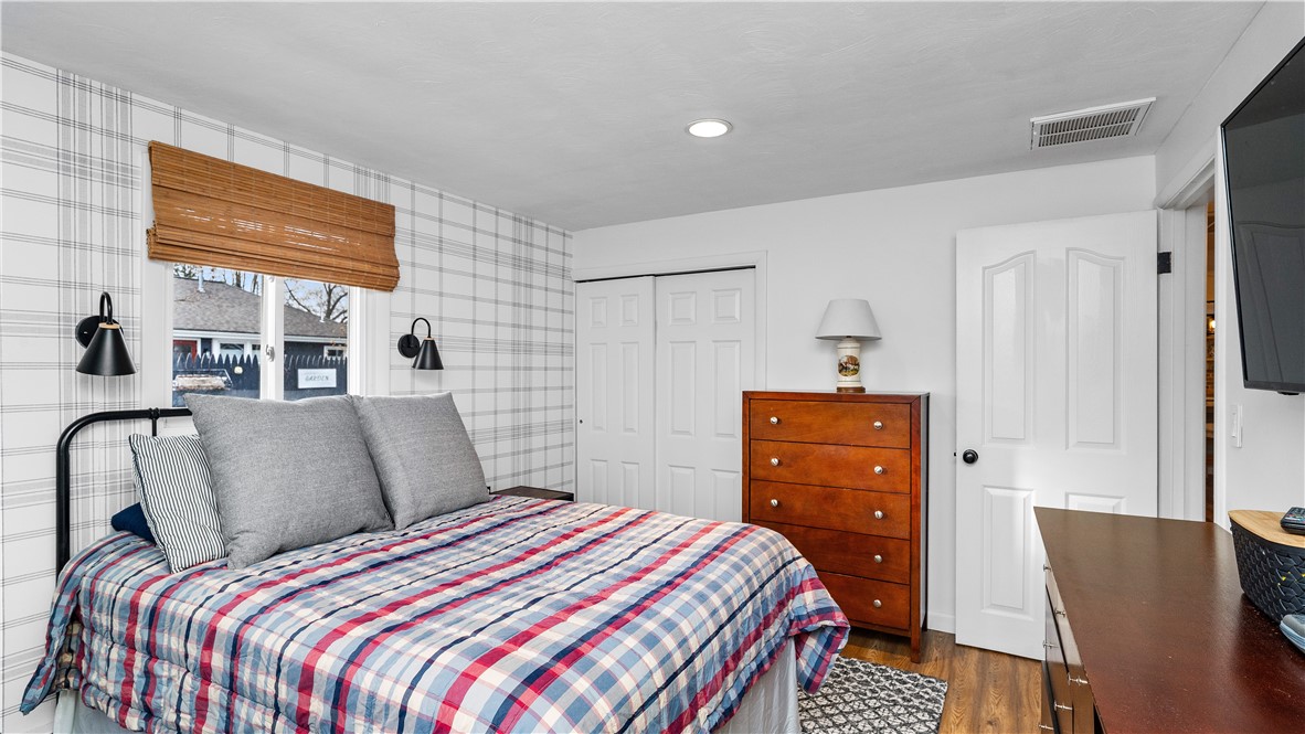 15 Shadbush Road Warwick, RI 02888 - Photo 23 of 38