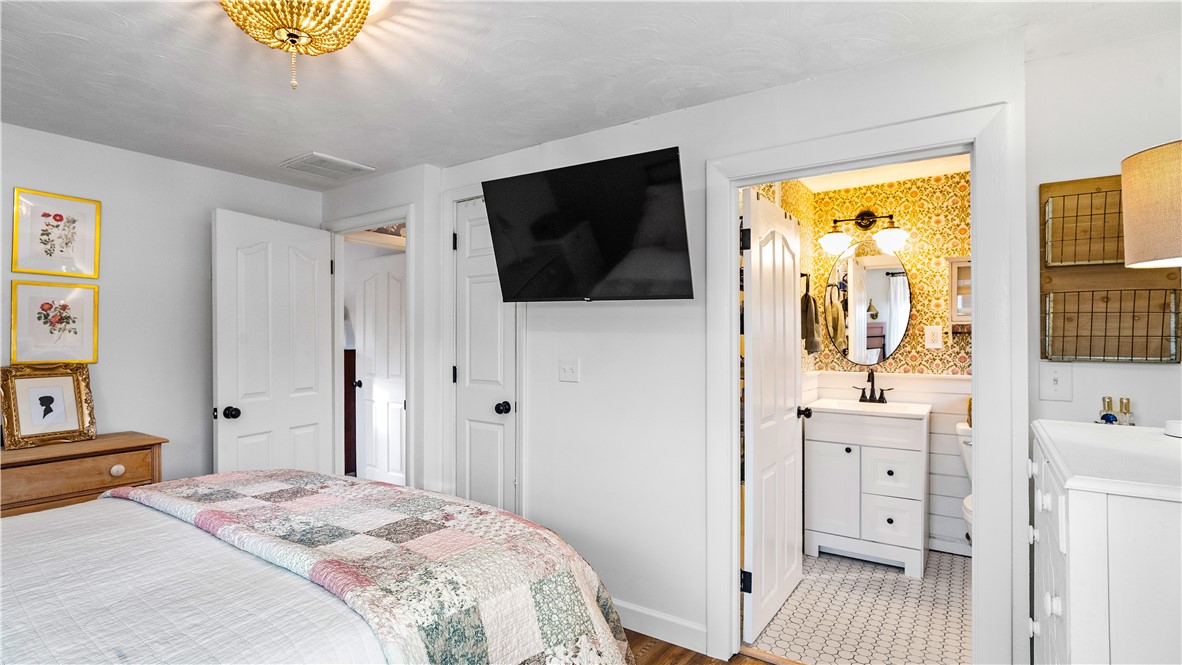 15 Shadbush Road Warwick, RI 02888 - Photo 25 of 38