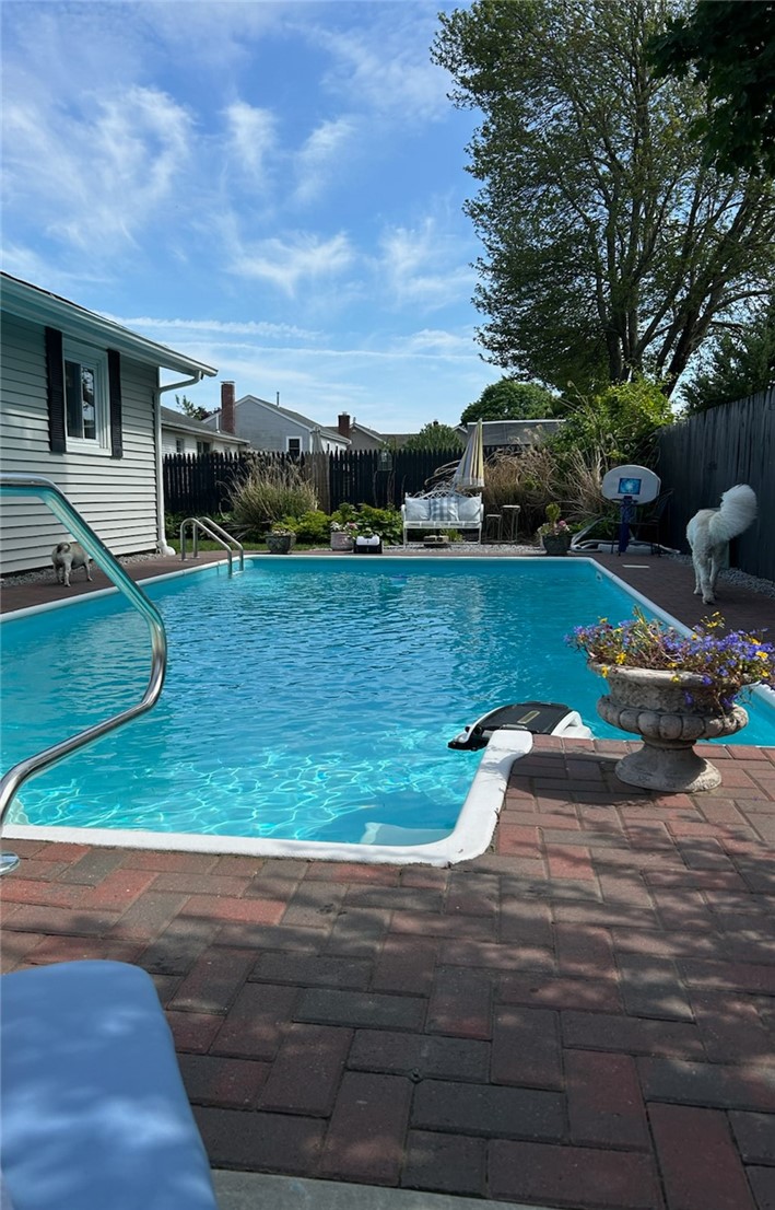 15 Shadbush Road Warwick, RI 02888 - Photo 36 of 38 Gallery Image 36