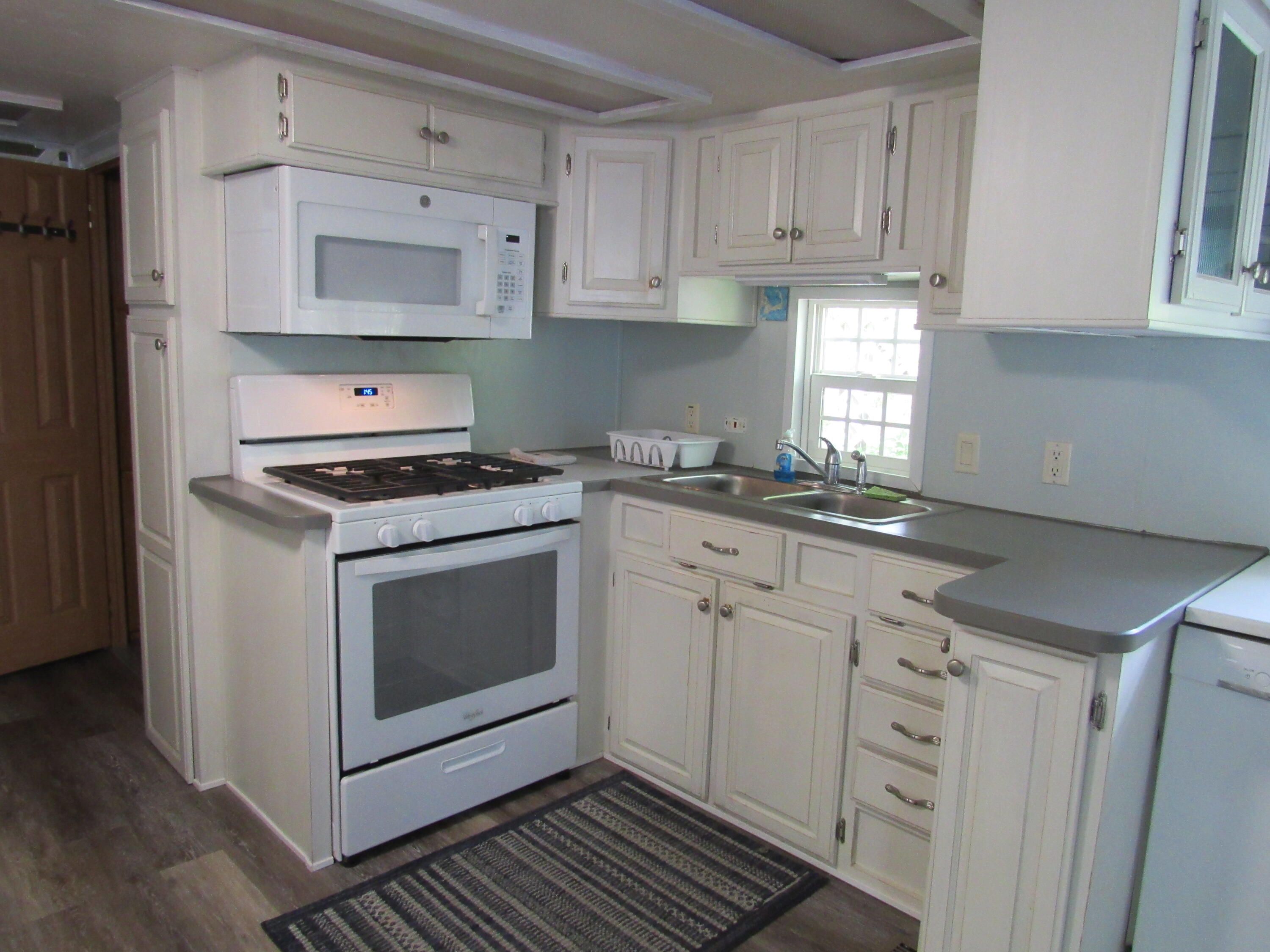 185 Cotuit Road, Unit C17 Sandwich, MA 02563 - Photo 7 of 36 IMG_3276