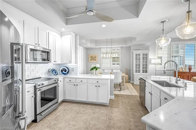 $789,000 | 2090 West First Street, Unit E2105, Fort Myers, FL 33901