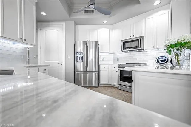 $789,000 | 2090 West First Street, Unit E2105, Fort Myers, FL 33901