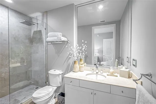 $789,000 | 2090 West First Street, Unit E2105, Fort Myers, FL 33901